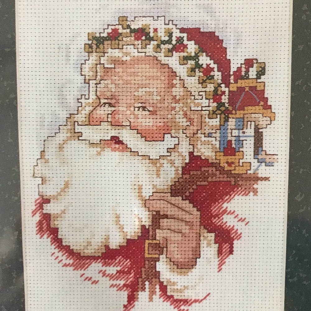 Weekenders ROSY CHEEKED SANTA Cross Stitch Kit  with Mat #03306 - NEW